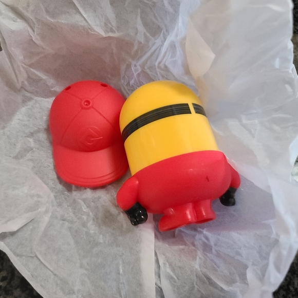 McDonald's x Illumination's Despicable Me 4 Phil the Minion Figure - Picture 5 of 5